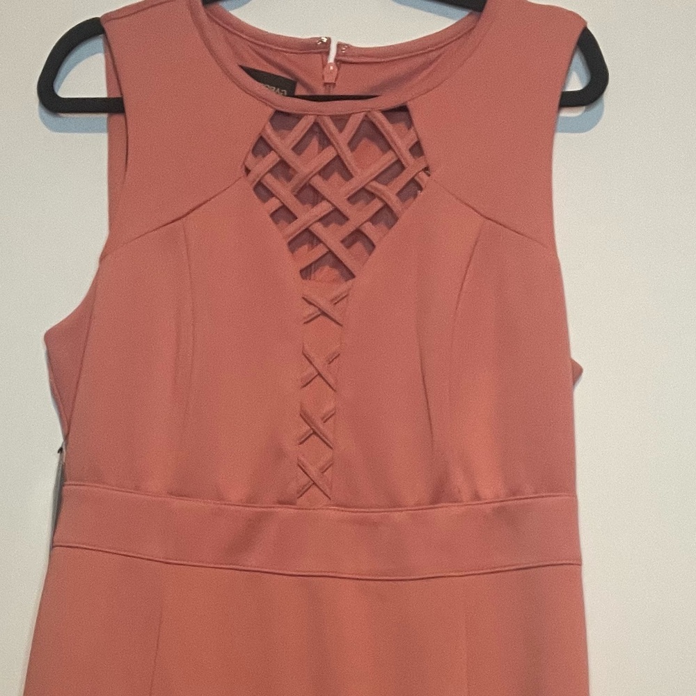 New York and Company. Peach dress. L